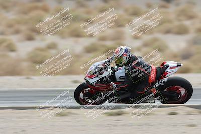 media/May-05-2025-Moto Forza (Mon) [[3c1838c5e5]]/2-B Group/Session 3 (Panning Test Turn 14 Inside)/